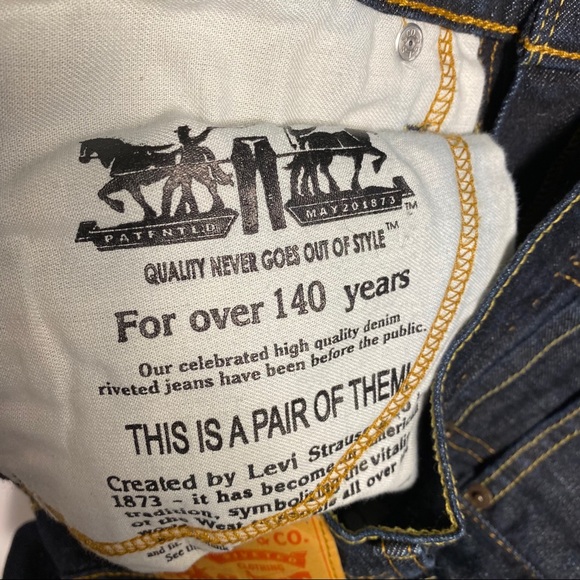 Levi Dark denim - Picture 7 of 7